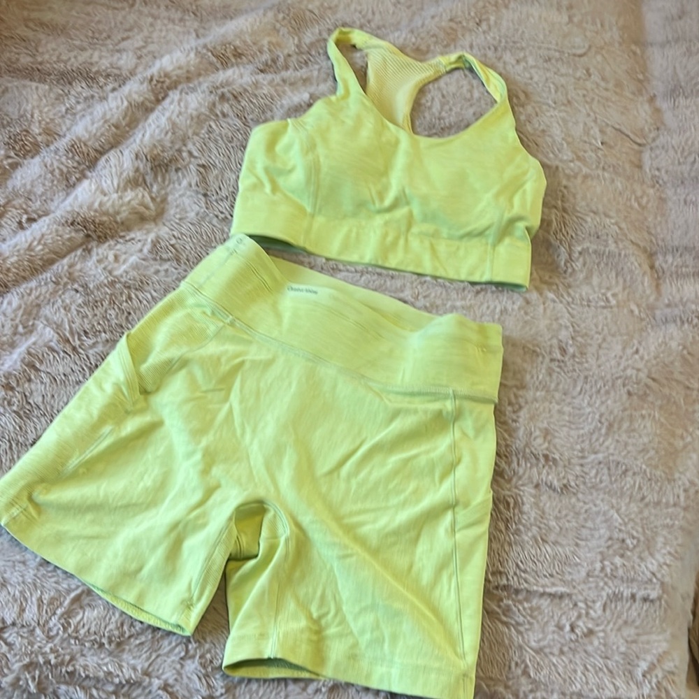 Outdoor voices “ tech sweat” set